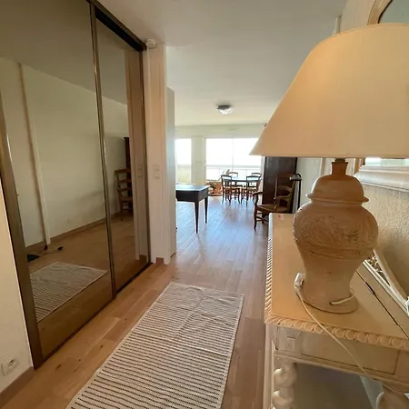 Spacious Bay View Floor 9 Parking Apartment *