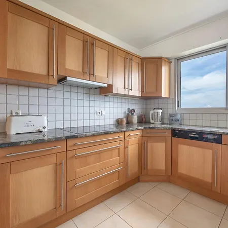 Spacious Bay View Floor 9 Parking Lejlighed La Baule