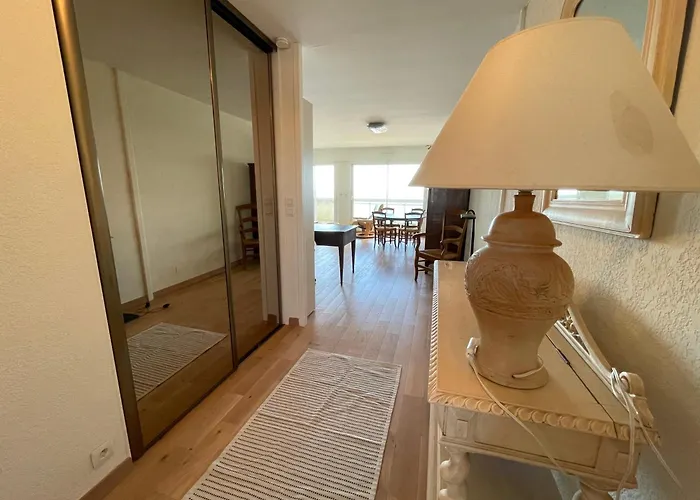 Spacious Bay View Floor 9 Parking アパート *