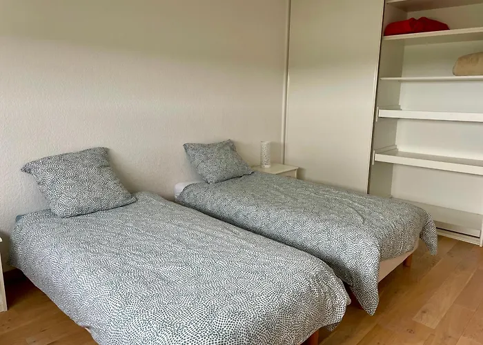 Spacious Bay View Floor 9 Parking * La Baule